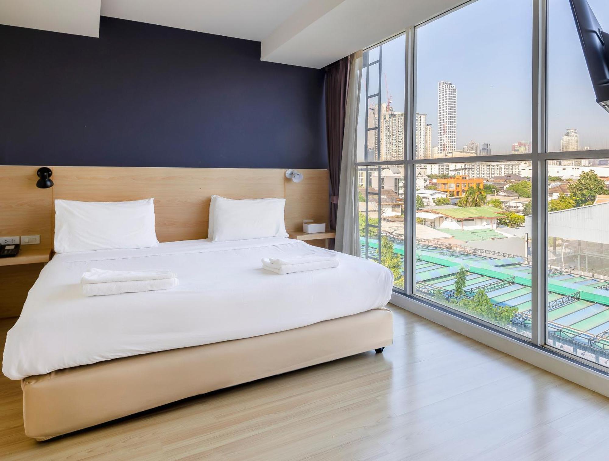 Отель Gp House Express Sukhumvit 81 Бангкок Экстерьер фото