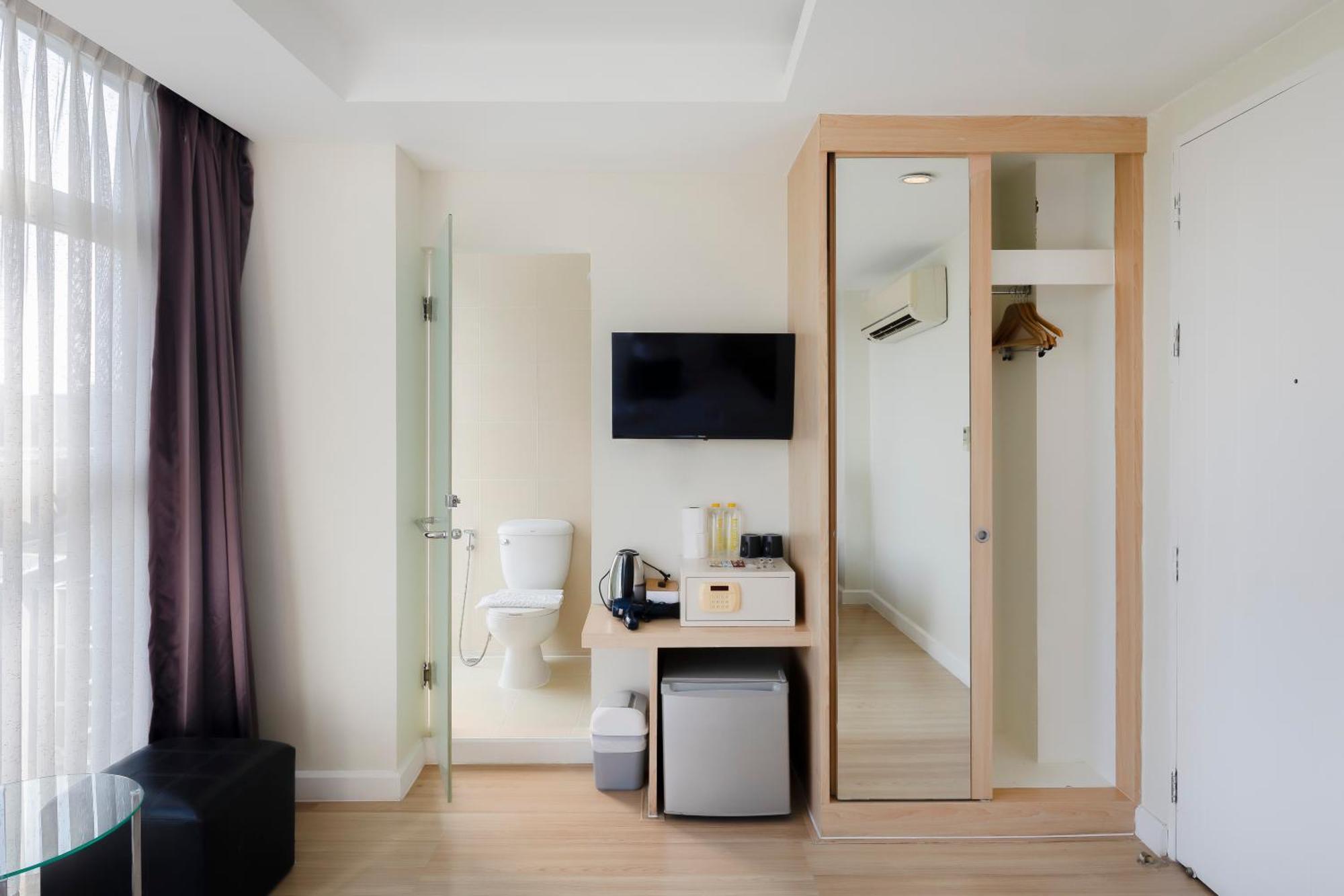 Отель Gp House Express Sukhumvit 81 Бангкок Экстерьер фото
