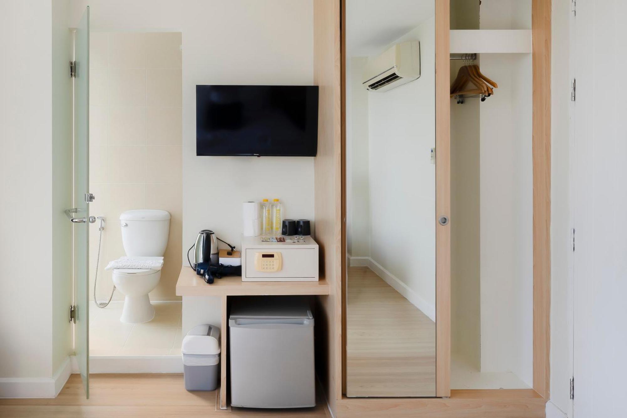 Отель Gp House Express Sukhumvit 81 Бангкок Экстерьер фото