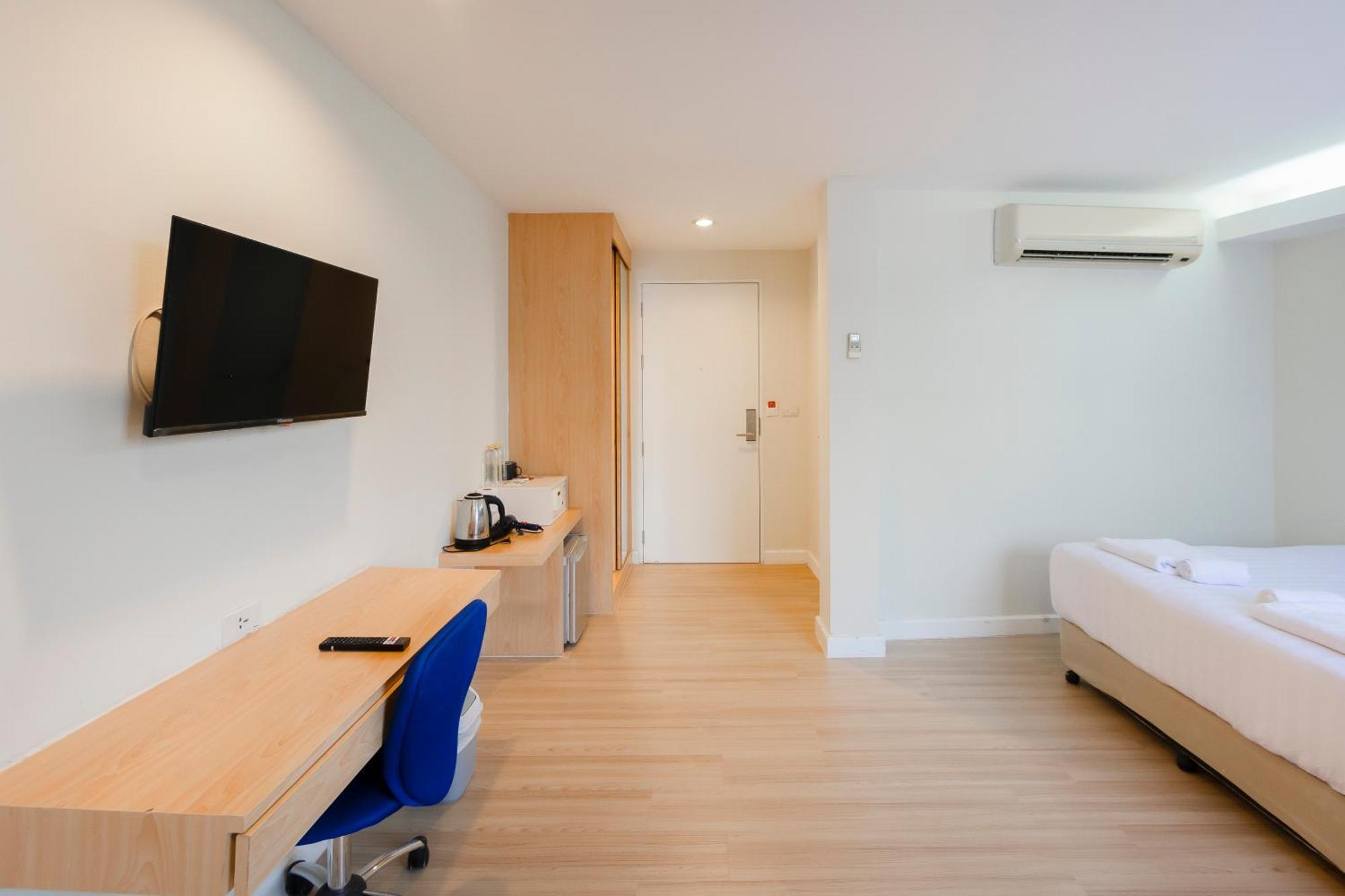 Отель Gp House Express Sukhumvit 81 Бангкок Экстерьер фото