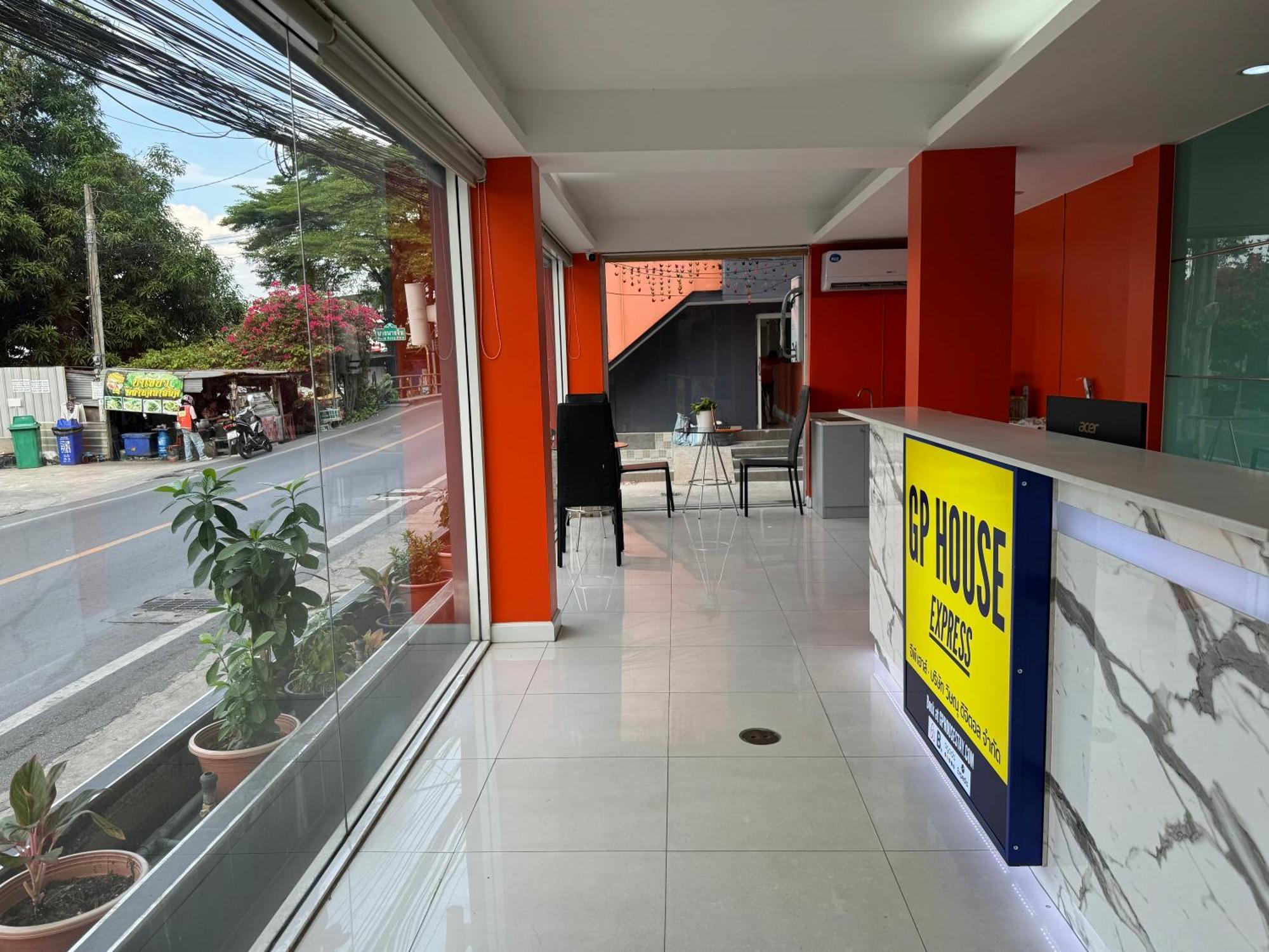 Отель Gp House Express Sukhumvit 81 Бангкок Экстерьер фото